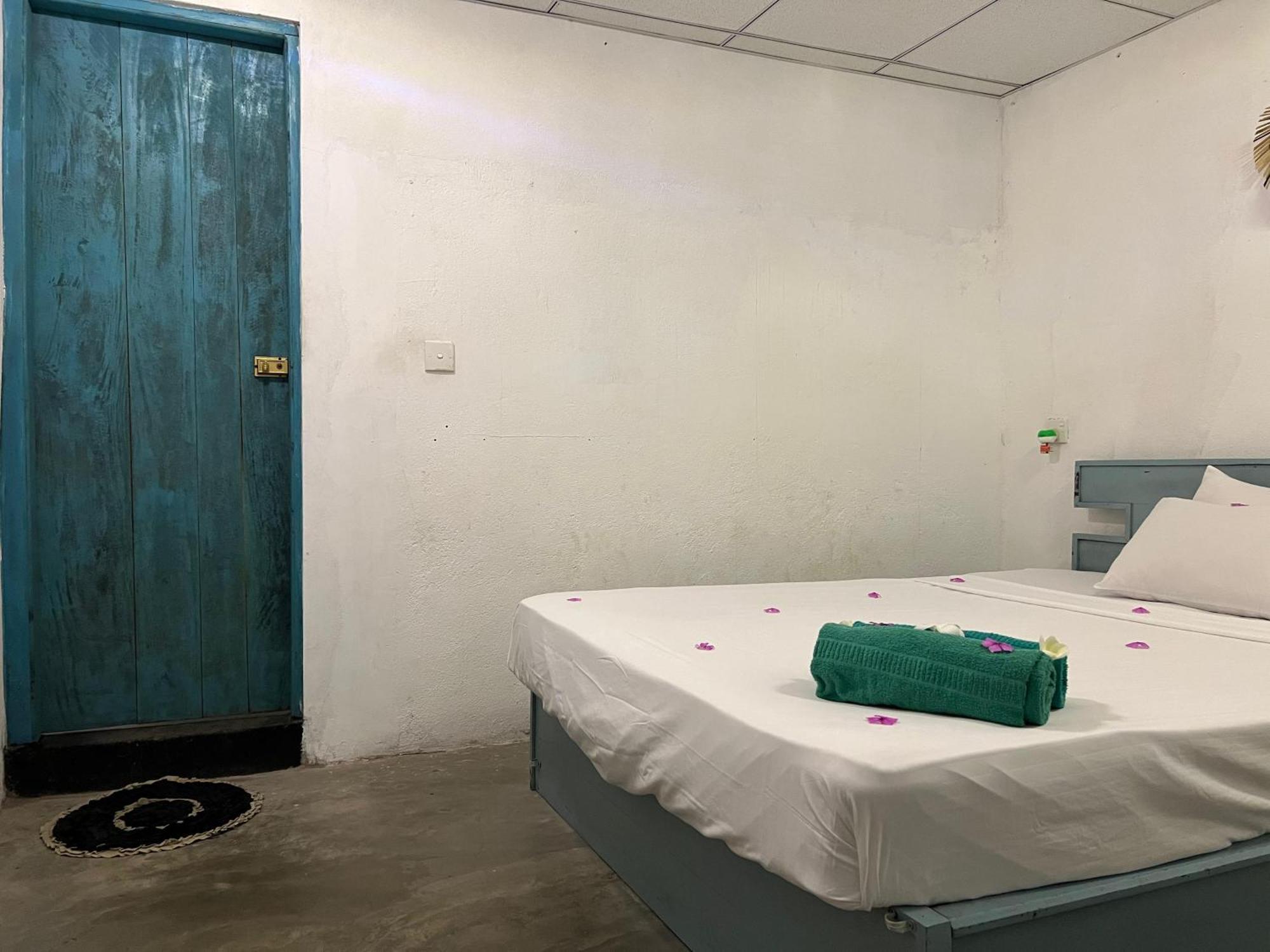 Cactus Arugambay Hostel อารูกัมเบย์ ภายนอก รูปภาพ