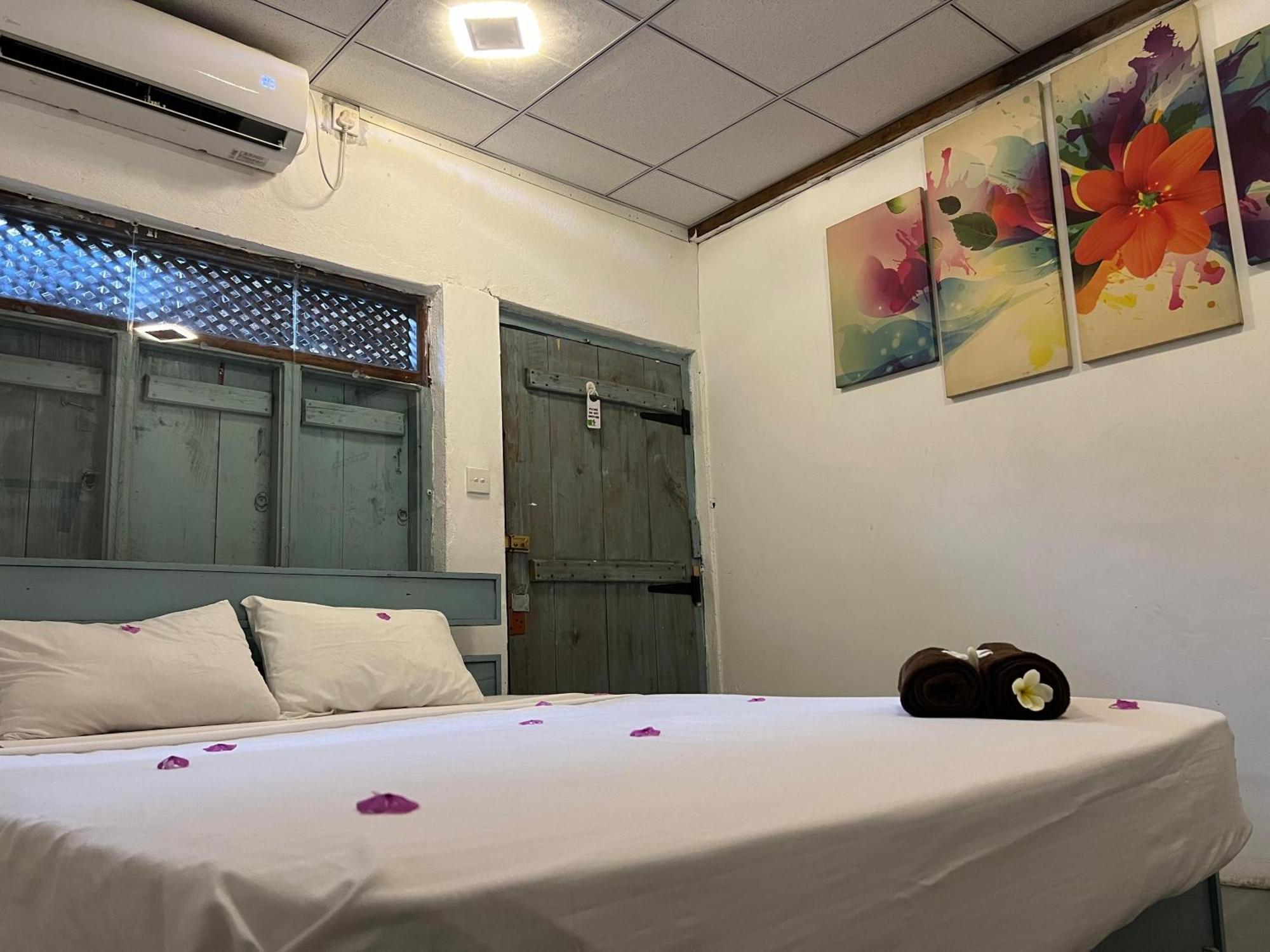 Cactus Arugambay Hostel อารูกัมเบย์ ภายนอก รูปภาพ