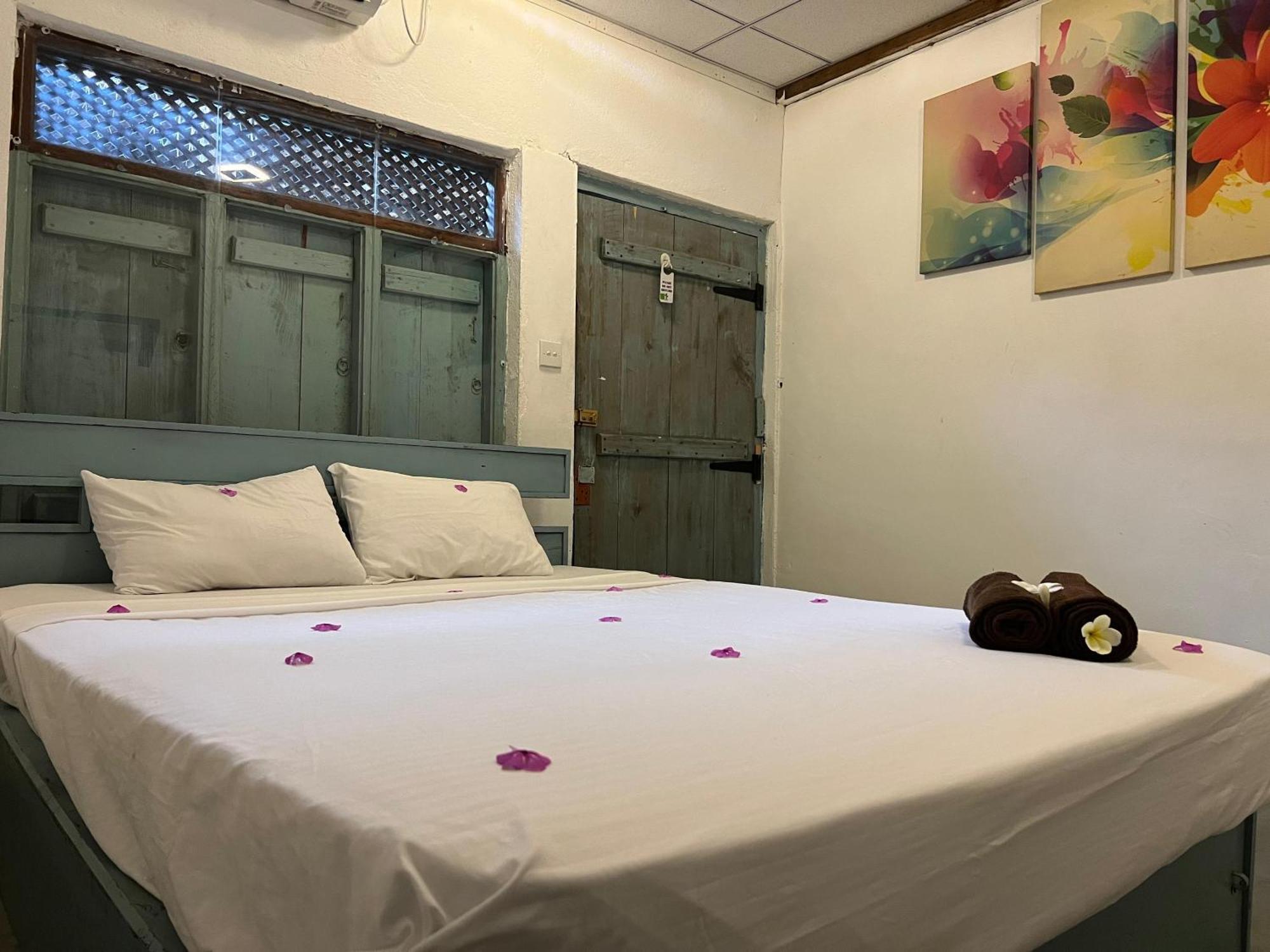 Cactus Arugambay Hostel อารูกัมเบย์ ภายนอก รูปภาพ