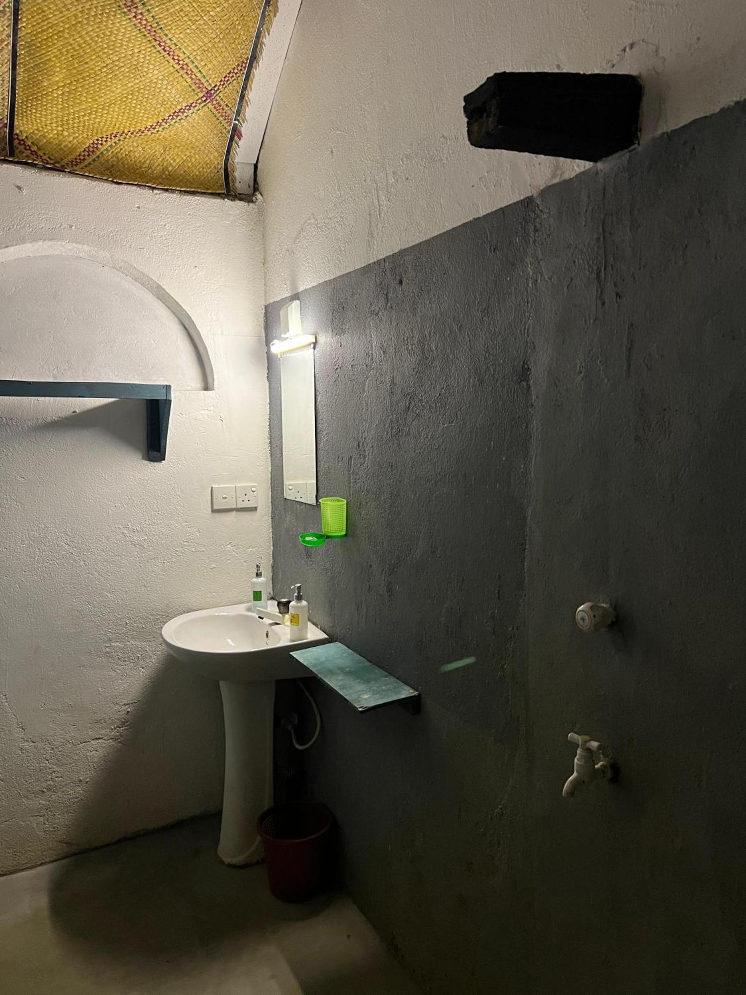 Cactus Arugambay Hostel อารูกัมเบย์ ภายนอก รูปภาพ